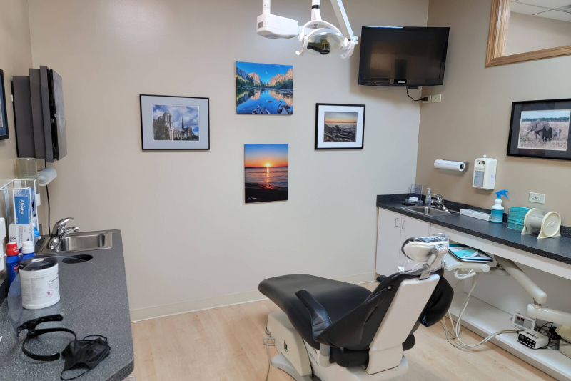 Dentist in Gurnee